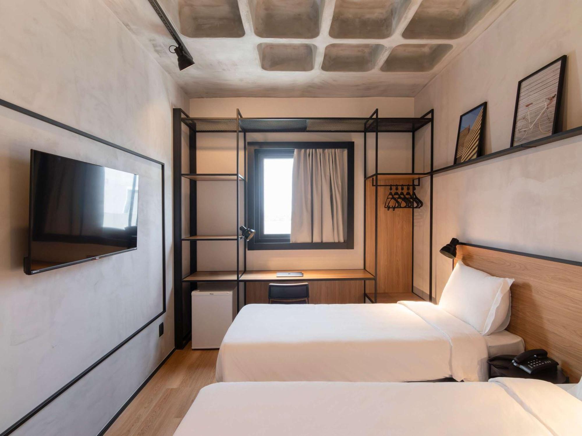Ibis Tubarao Hotel Bagian luar foto